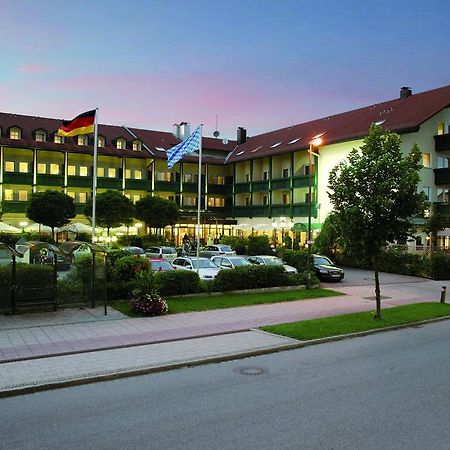 Bauer Hotel Und Restaurant Feldkirchen  Extérieur photo
